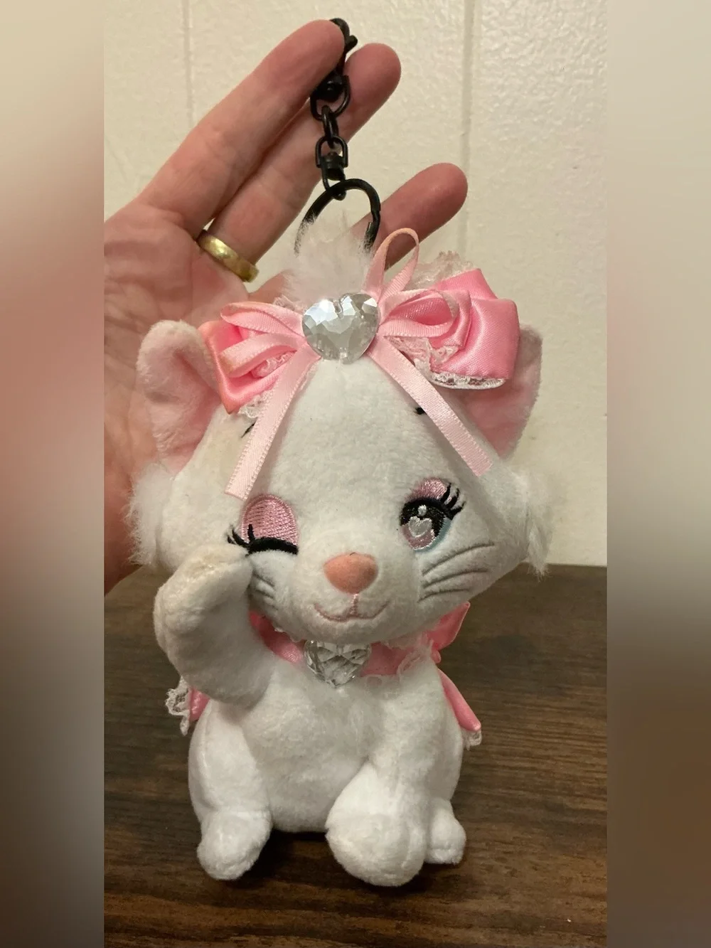 A Rare HTF Disney Store Japan Aristocats Marie Winking Plush Keychain Keyring